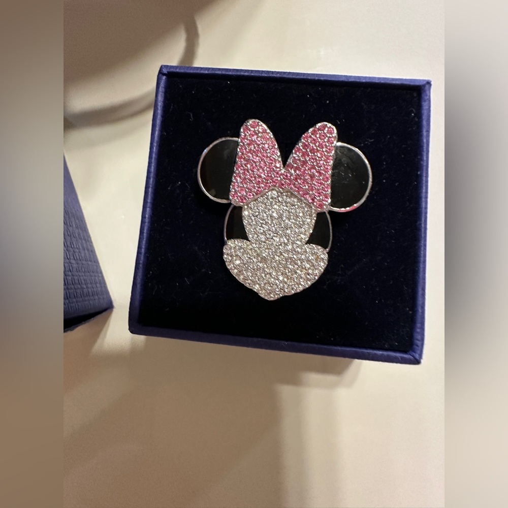 Rare Swarovski Minnie Mouse Brooch Pin